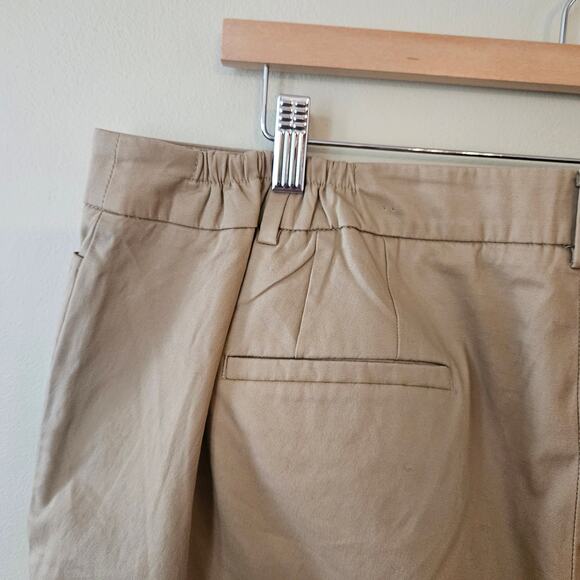 Talbot's Women's Perfect Skimmer Pants, Size 18W Khaki Stretch Cotton Crop - Picture 4 of 8